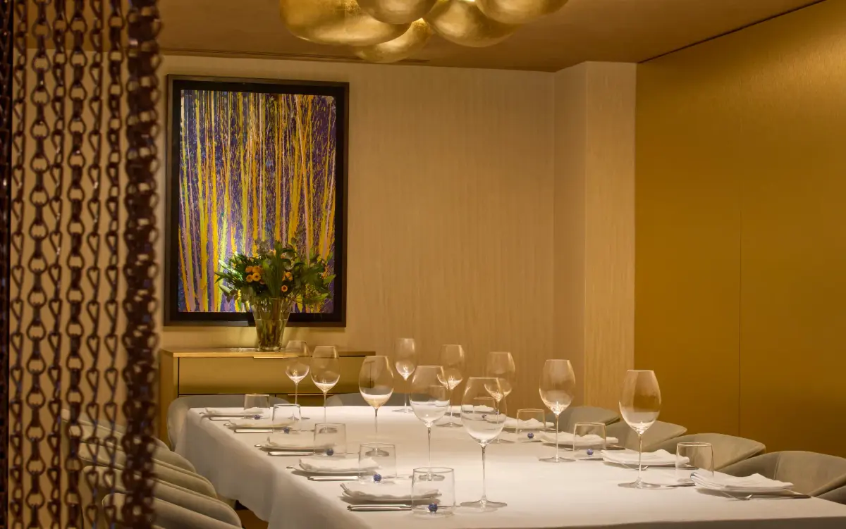 Private dining room at Mazarine restaurant, Mayfair — intimate setting on Hanover Square